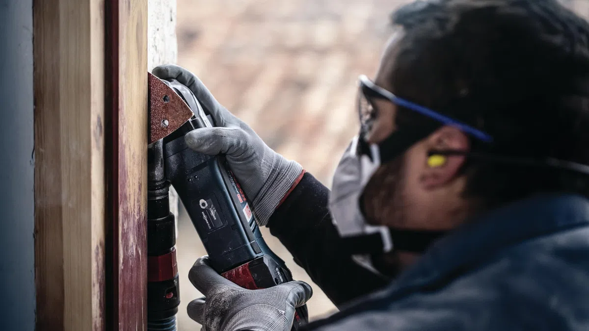 Bosch 50x PRO F460 Schleifblatt (für Farbe auf Holz, Hartholz, Ø 93x93 mm, Professional Zubehör Multifunktionswerkzeug, Deltaschleifer)