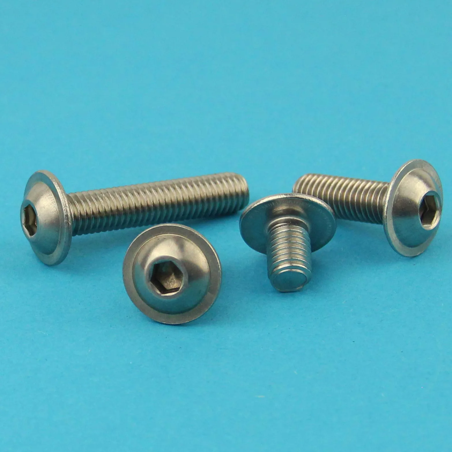 M8 x 10 mm Linsenkopfschrauben mit Innensechskant und Flansch (100 Stück) - ISO 7380 Linsenkopf Schrauben mit Flachkopf und Bund - Gewindeschrauben - Edelstahl A2 V2A - rostfrei